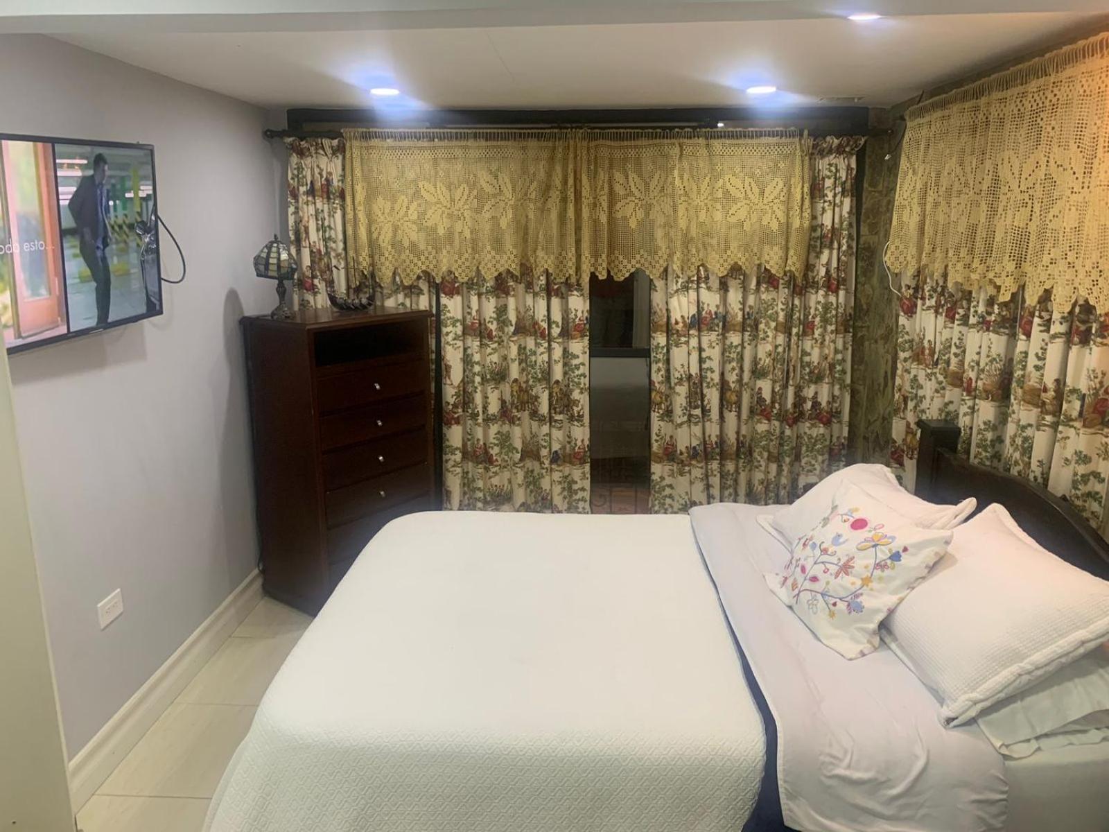 Los Andes Hostal 菲兰迪亚 外观 照片